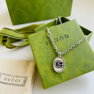 Gucci GG Marmont Oval Rope-Edge Enamel Interlocking G Necklace