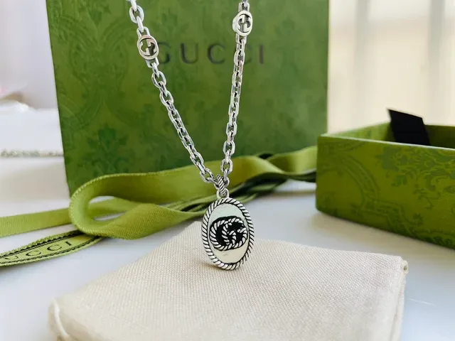 Gucci GG Marmont Oval Rope-Edge Enamel Interlocking G Necklace 5