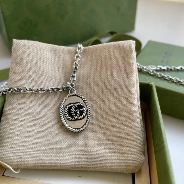Gucci GG Marmont Oval Rope-Edge Enamel Interlocking G Necklace 6