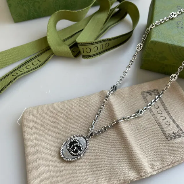 Gucci GG Marmont Oval Rope-Edge Enamel Interlocking G Necklace 8
