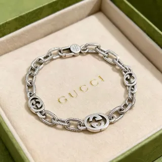 Gucci GG Marmont Silver Beige Interlocking G Medallions Textured Oval Chain Links Bracelet