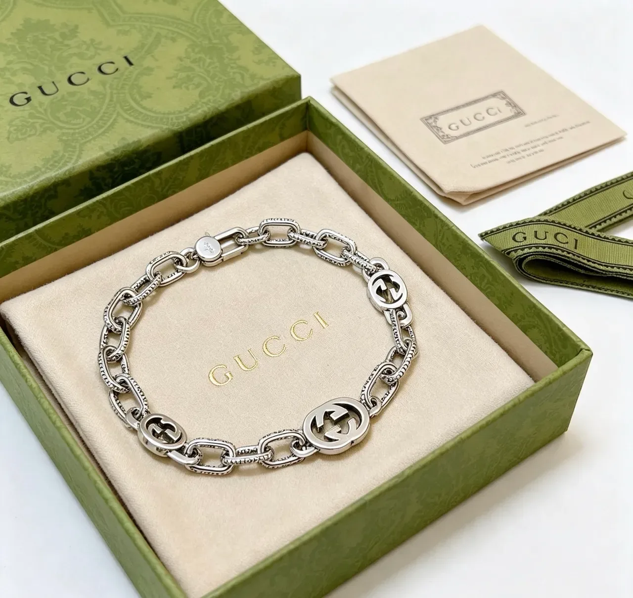 Gucci GG Marmont Silver Beige Interlocking G Medallions Textured Oval Chain Links Bracelet 4