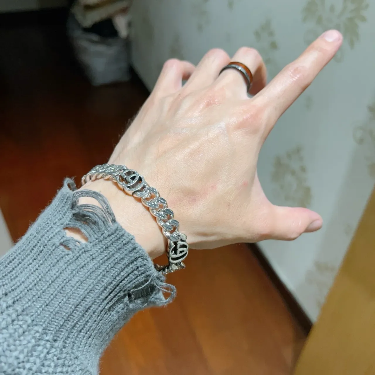 Gucci GG Marmont Silver Black Chunky Curb Chain Interlocking G Medallions Bracelet 4