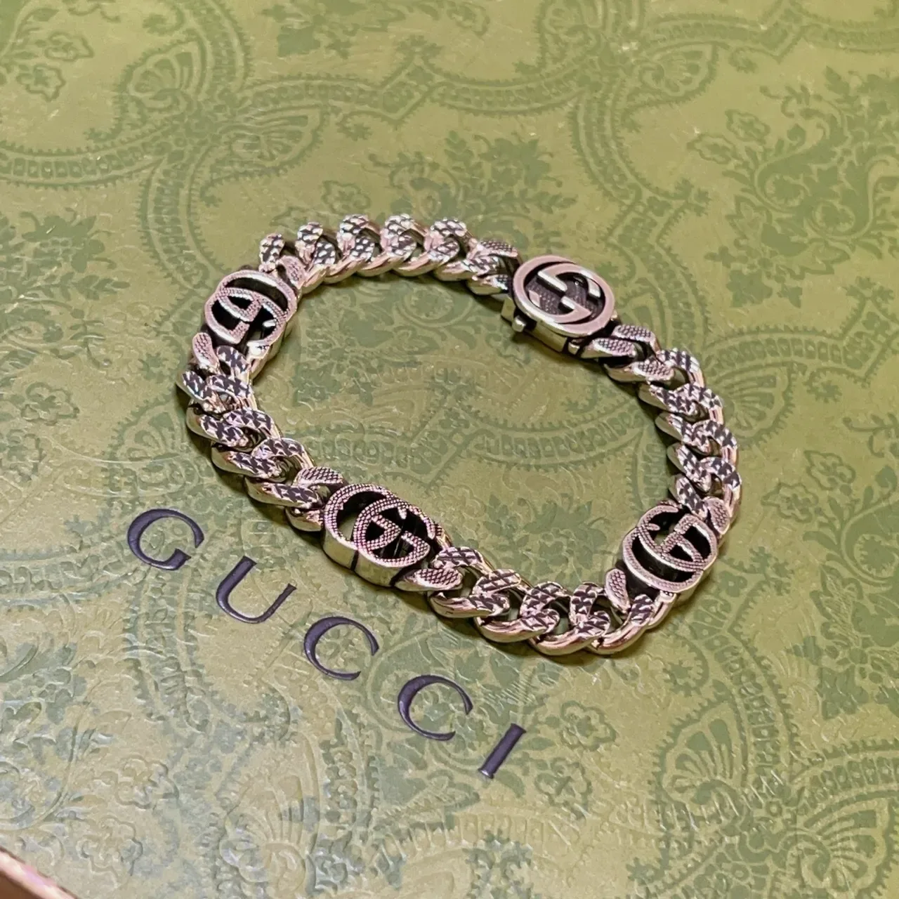 Gucci GG Marmont Silver Black Chunky Curb Chain Interlocking G Medallions Bracelet 5