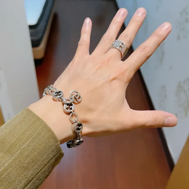Gucci GG Marmont Silver Black Interlocking G-Link Rope-Edge Detailing Bracelet 8