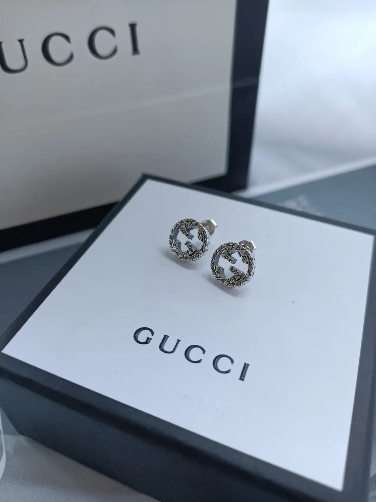 Gucci GG Marmont Silver Black Interlocking G Logo Laurel Wreath Border Earrings 2