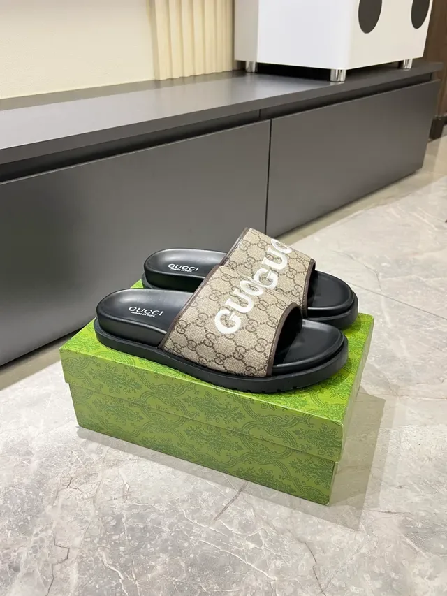 Gucci GG Slide Logo-Print Slippers 8