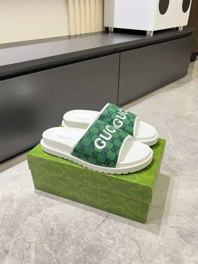 Gucci GG Slide Logo-Print Slippers 12