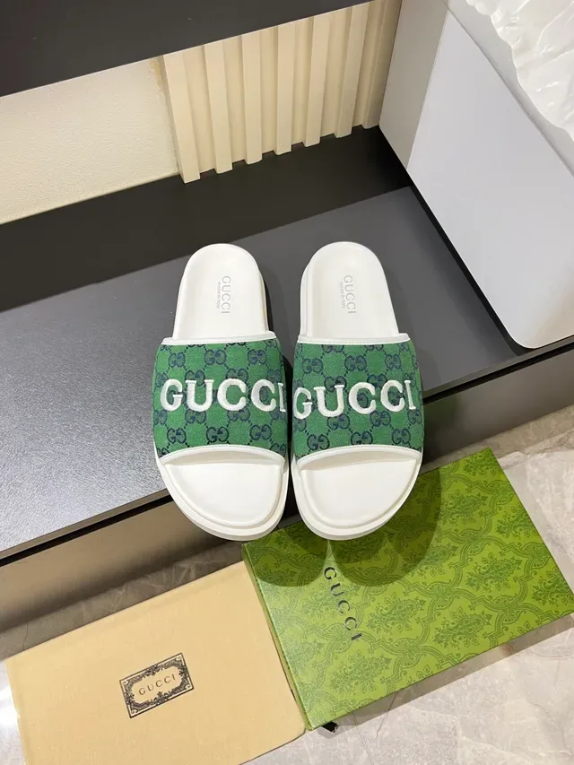 Gucci GG Slide Logo-Print Slippers 18