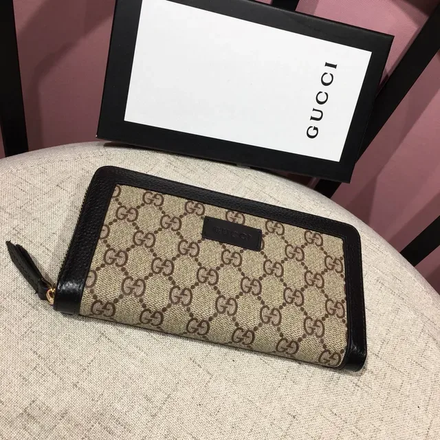 Gucci GG Supreme بيج وأسود محفظة طويلة 8