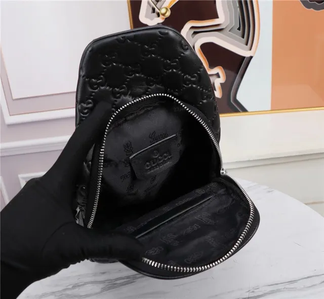 Gucci GG Supreme Embossed Black Crossbody Bag 2