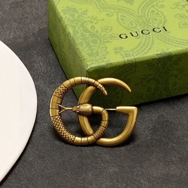 Gucci Gold Interlocking G Motif Coiled Serpent Brooch 5
