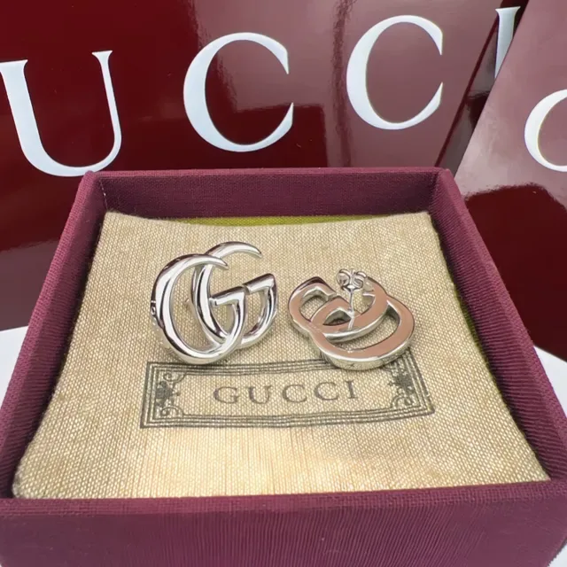 Gucci Gold Silver Interlocking Double-G Motif Polished Metal Earrings 4