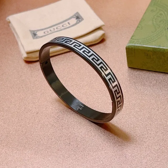 Gucci Greca Black and White Greek Key Bangle Bracelet 2