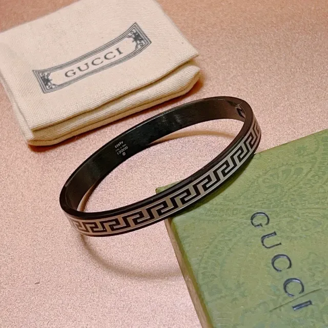 Gucci Greca Black and White Greek Key Bangle Bracelet 7