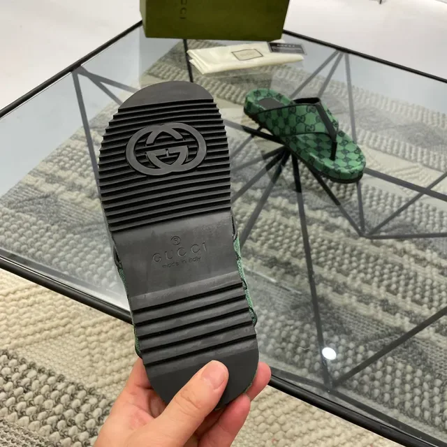 Gucci Verde Negro GG Monogram Lona Sandalias Thong Strap 2