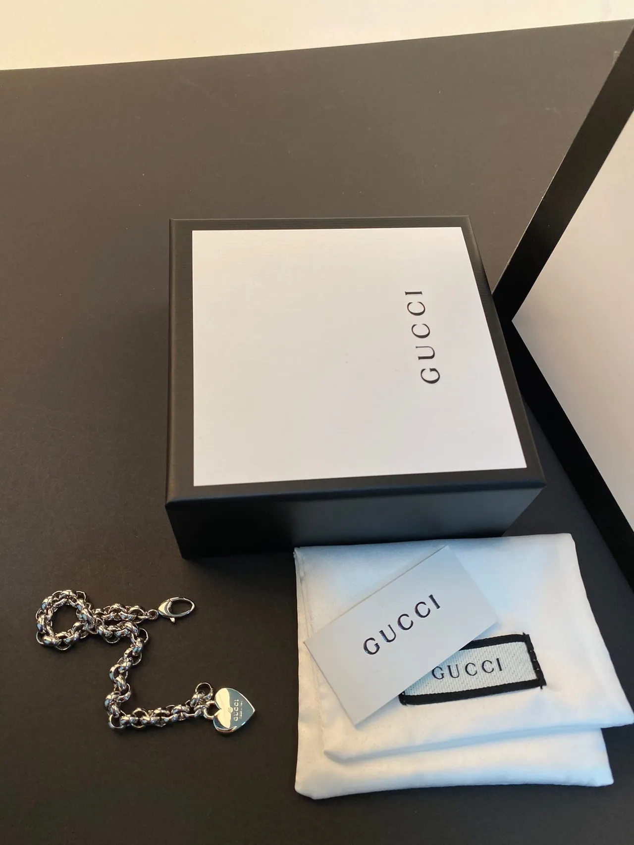 Gucci Heart Charm Chunky Chain Bracelet 4