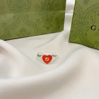 Gucci Heart Signet Ring Red Enamel Silver-Tone Ring