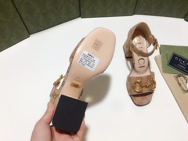 Gucci Horsebit 1955 Beige Gold GG Monogram Canvas Buckle Block Heel 7