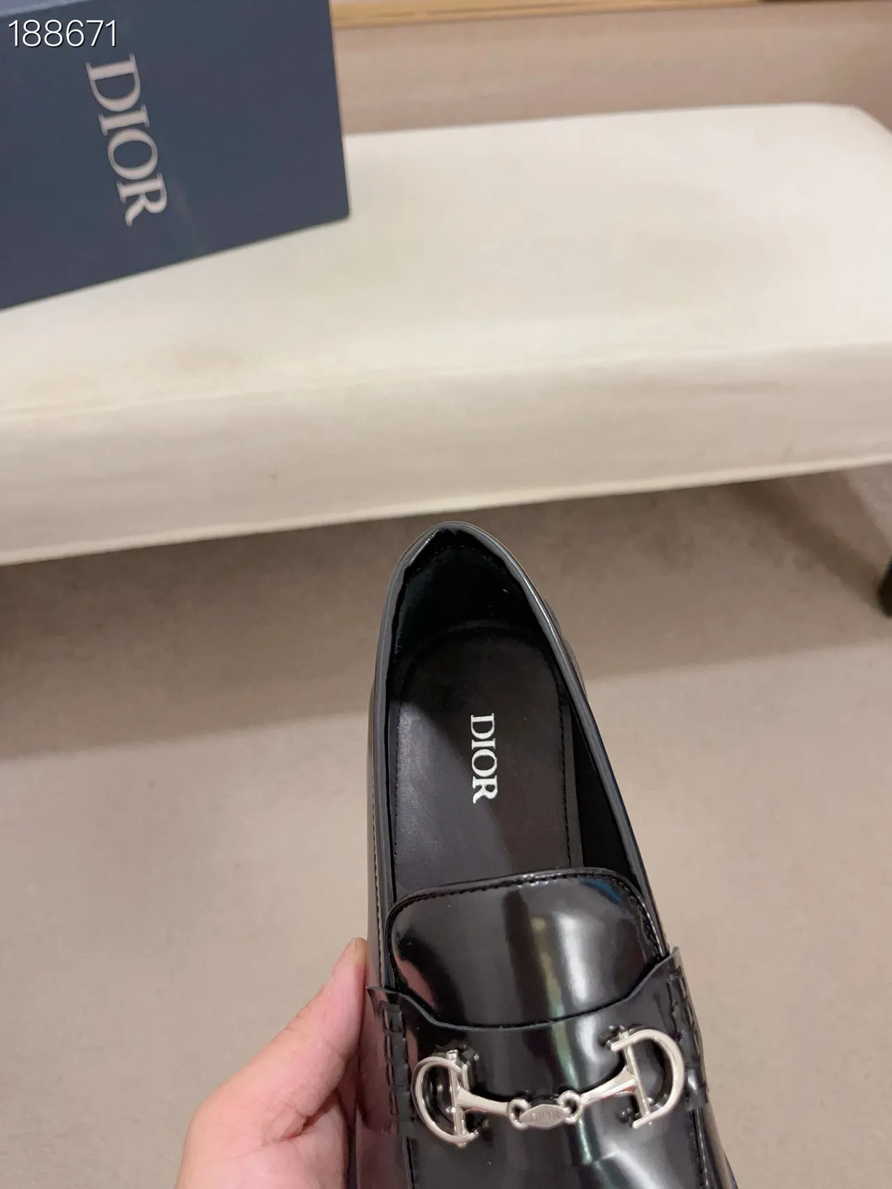 Gucci Horsebit 1955 Loafer en cuir verni noir brillant avec boucle 8