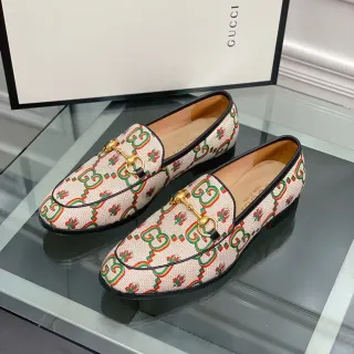 Gucci Horsebit 1955 GG Monogram 米色乐福鞋