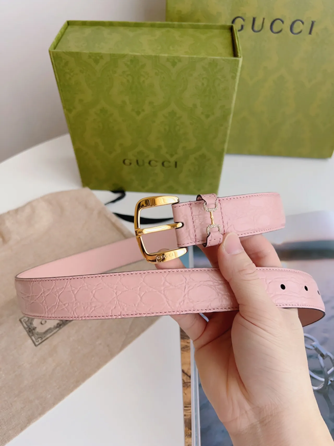 Gucci Horsebit 1955 حزام جلد مقرمش وردي 5