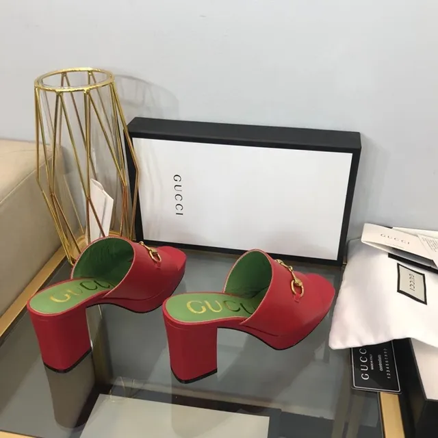 Gucci Horsebit 1955 Cuir rouge Horsebit doré Semelle intérieure vert Pantoufles 5