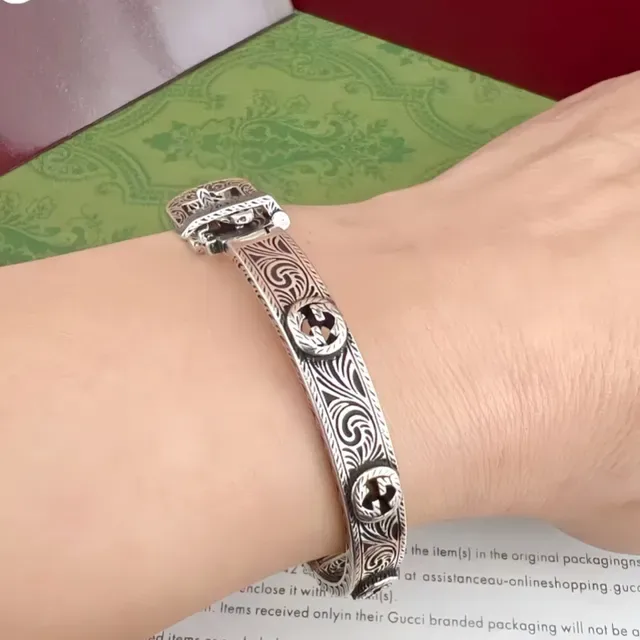 Gucci Horsebit 1955 Silver Gold Ornate Engraved Scrollwork Western-Style Buckle Closure Bracelet 2