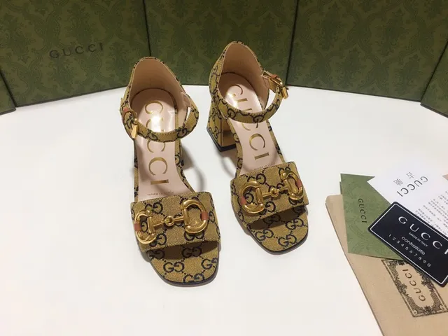 Gucci Horsebit 1955 Sandales Gladiator Jaunes GG Monogram 4