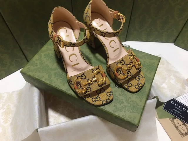 Gucci Horsebit 1955 Sandales Gladiator Jaunes GG Monogram 5