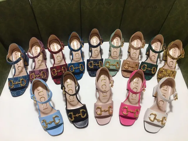 Gucci Horsebit 1955 Sandales Gladiator Jaunes GG Monogram 9