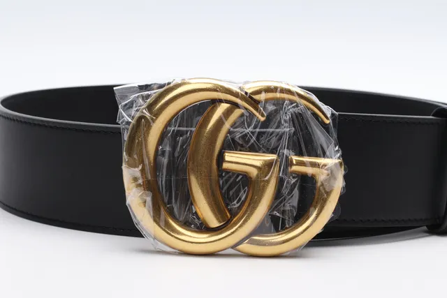 Gucci Interlocking G Belt Black Silver Embossed GG Monogram Buckle Leather Belt 15