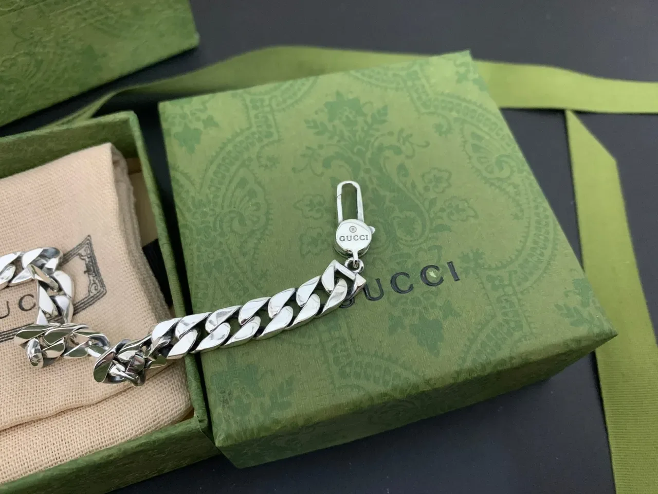 Gucci Interlocking G Curb-Link Silver Bracelet 6