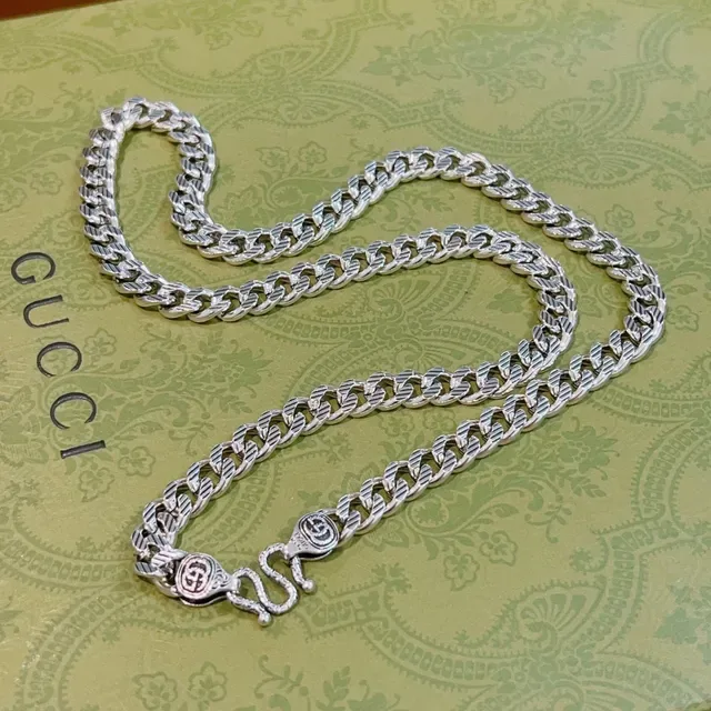 Gucci Interlocking G Curb-Link Silver Necklace 4