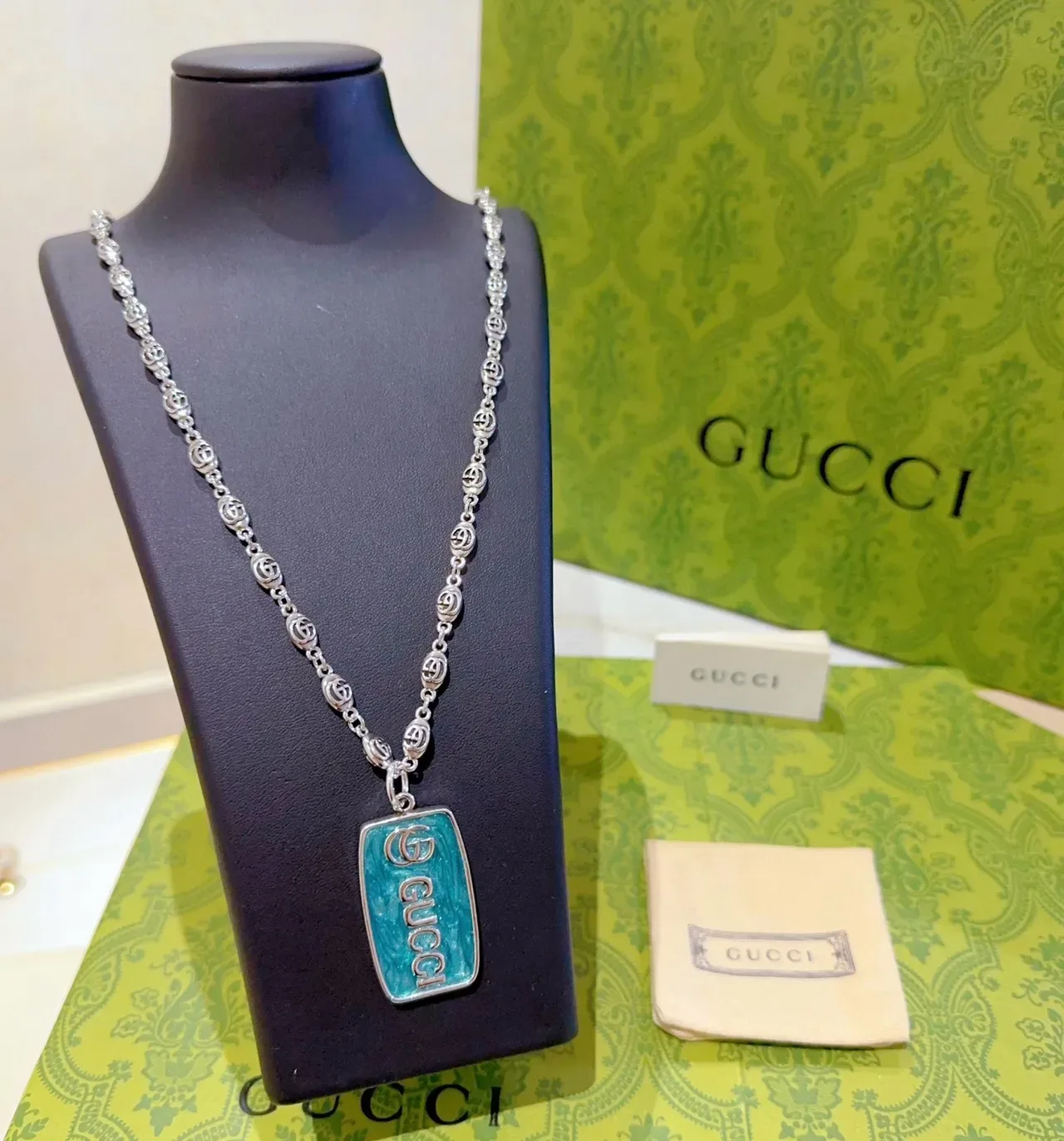 Gucci Interlocking G Enamel Pendant Necklace 4