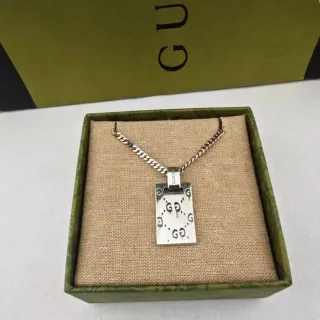 Gucci Interlocking GG Rectangular Pendant Necklace