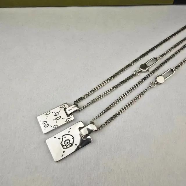 Gucci Interlocking GG Rectangular Pendant Necklace 5