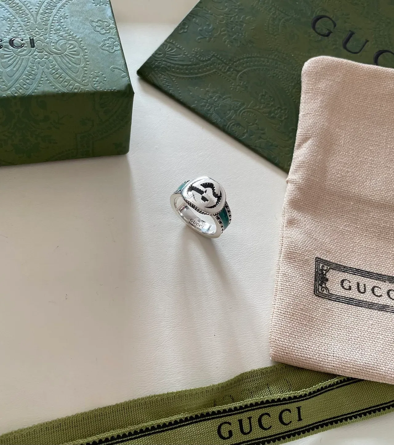 Gucci Interlocking GG Silver-Tone Ring 3