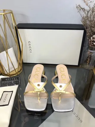 Gucci Sandales Métalliques Argent et Or Bout Carré à Bride Décontractées 7