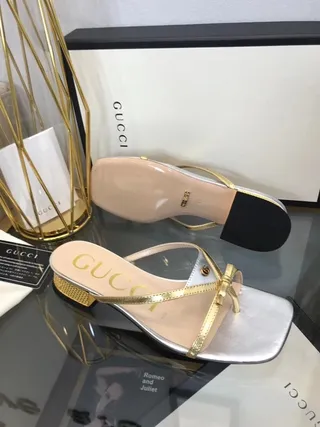 Gucci Sandales Métalliques Argent et Or Bout Carré à Bride Décontractées 8