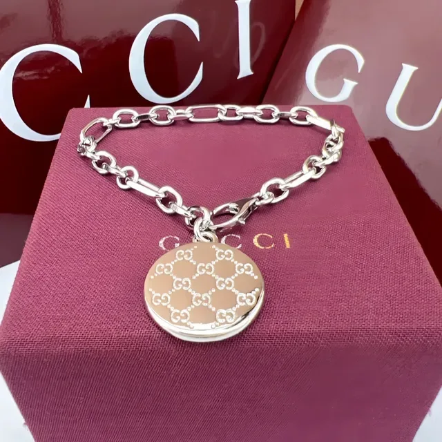 Gucci GG Monograma Colar Pendente de Relógio de Bolso Dourado 5