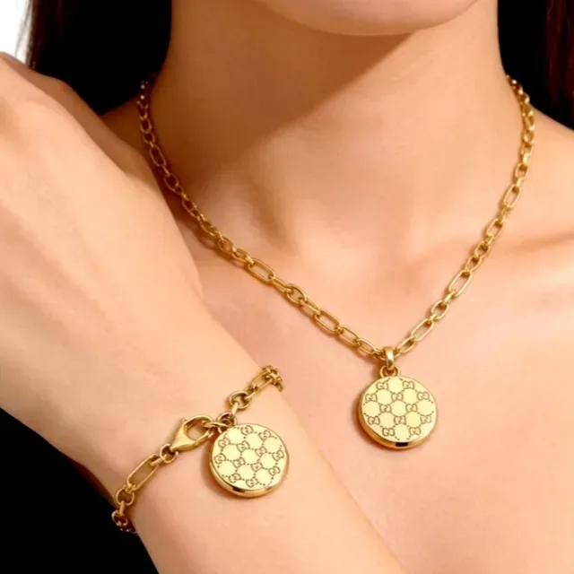 Gucci GG Monograma Colar Pendente de Relógio de Bolso Dourado 7
