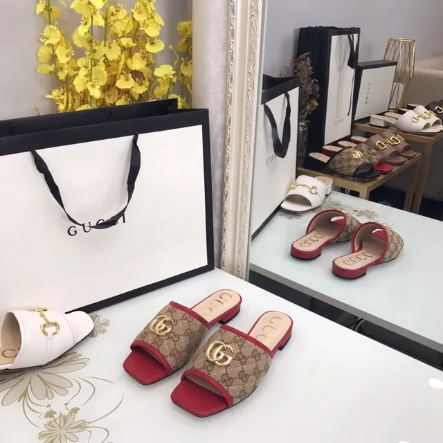 Gucci Ophidia Beige Red Monogram Canvas Gold-Tone GG Hardware Slippers 4