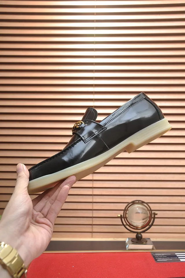 Gucci Ophidia Black Patent Leather Gold Chain Loafers 7