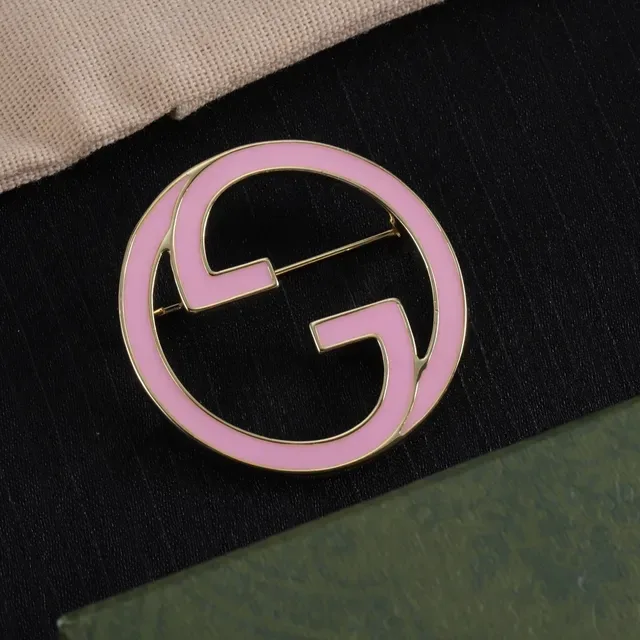 Gucci Ouro Rosa Circular Esmalte Interlocking G Logo Broche 4