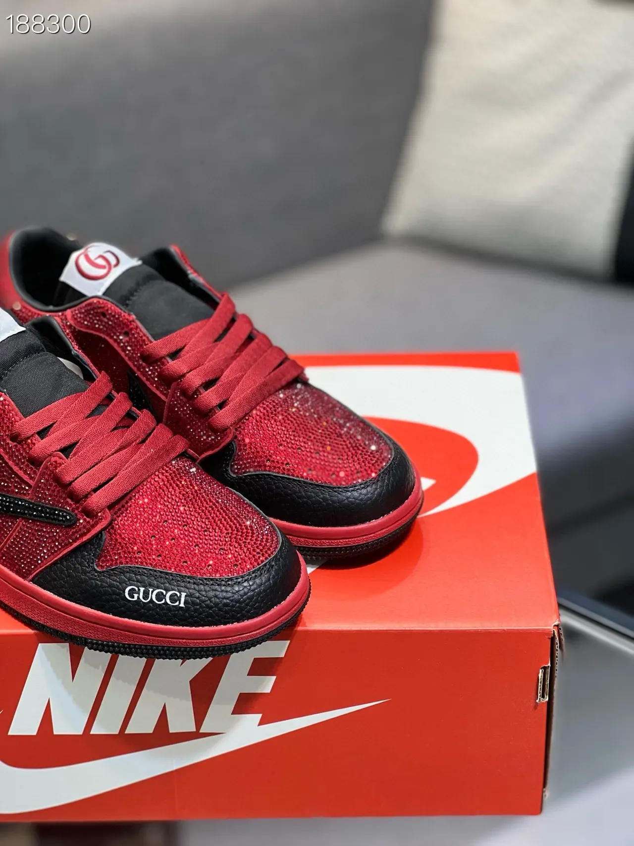 Gucci Red Black Crystal-Embellished Low-Top Lifestyle Sneakers 5