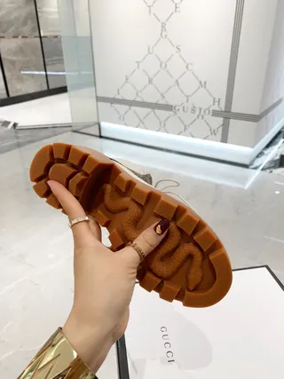 Gucci Rhyton GG Monogram بوت كعب كاحل مبطنة 4