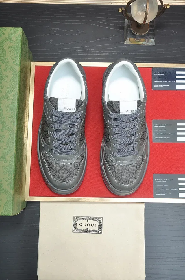 Gucci Rhyton Gris GG Monogram Sneakers Lifestyle 3