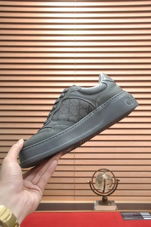 Gucci Rhyton Gris GG Monogram Sneakers Lifestyle 6