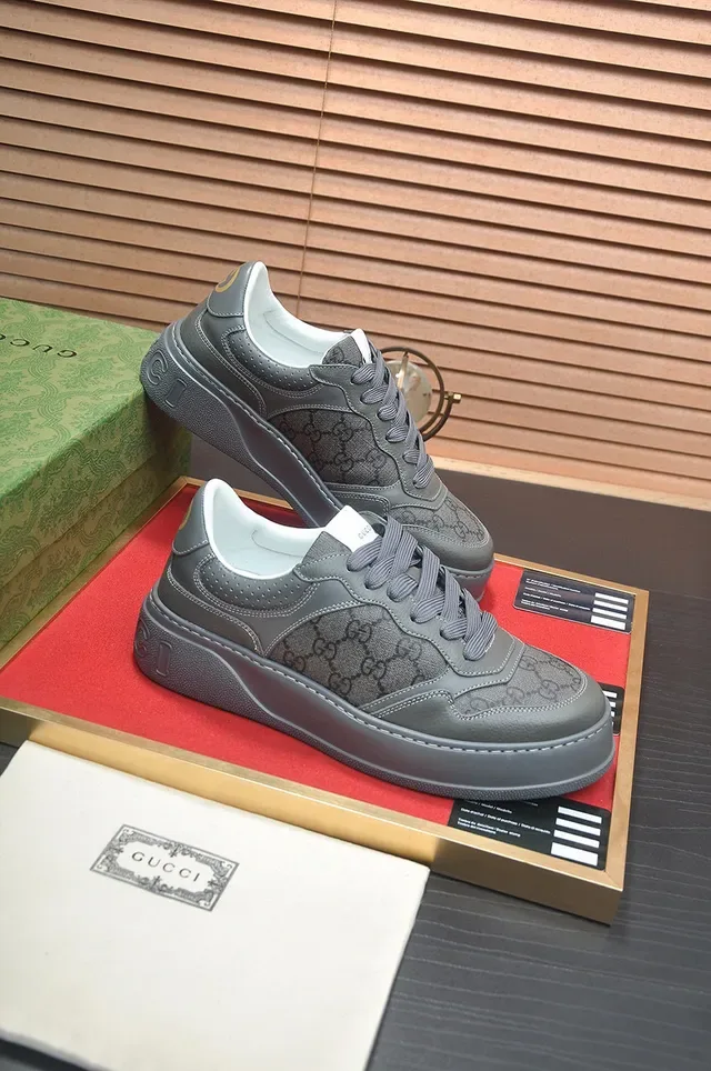 Gucci Rhyton Gris GG Monogram Sneakers Lifestyle 7